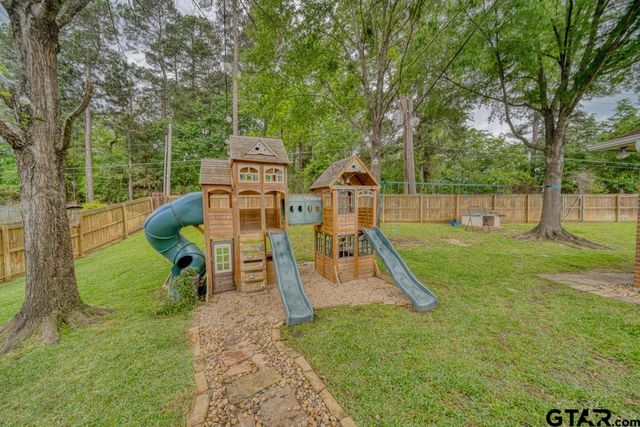 113 Oak Isle Dr., Longview, TX 75605