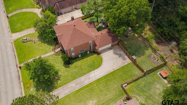 113 Oak Isle Dr., Longview, TX 75605