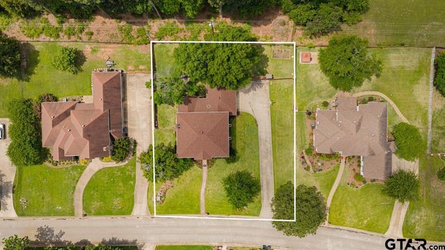 113 Oak Isle Dr., Longview, TX 75605