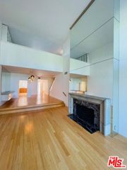 4338 Redwood Avenue B313, Marina Del Rey, CA 90292