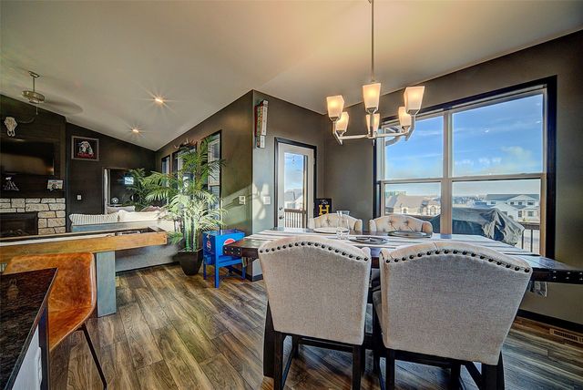 1804 Green Oak Pass, Tiffin, IA 52340