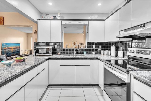 15012 SW 113th Court, Miami, FL 33176