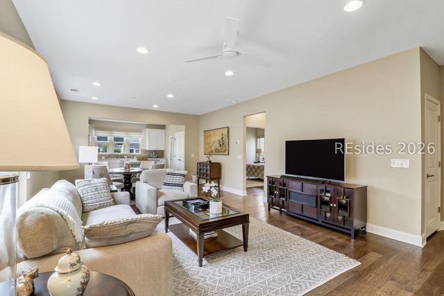 259 Northlake Village Ct, Okatie, SC 29909