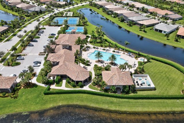 5021 Monroe Circle, Vero Beach, FL 32967