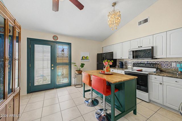2623 E ROMA Avenue, Phoenix, AZ 85016