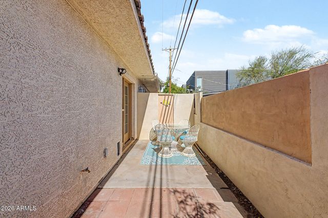 2623 E ROMA Avenue, Phoenix, AZ 85016