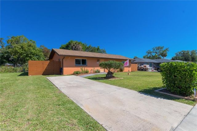 4791 Zana DR, Fort Myers, FL 33905