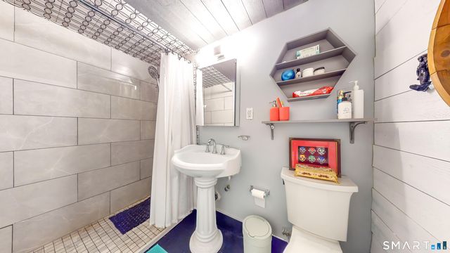 25 Cartright Street 5D, Bridgeport, CT 06604