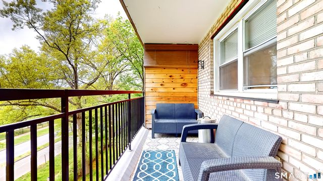 25 Cartright Street 5D, Bridgeport, CT 06604