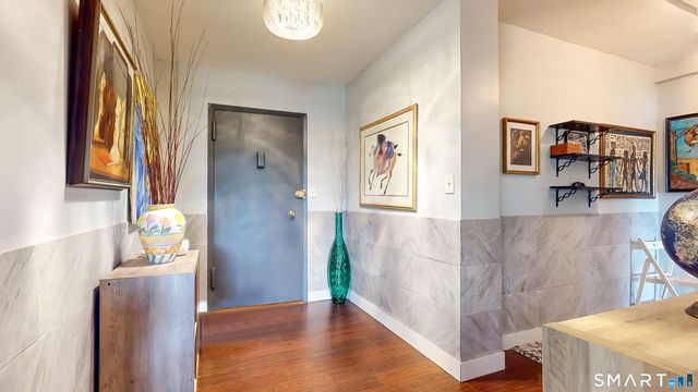 25 Cartright Street 5D, Bridgeport, CT 06604