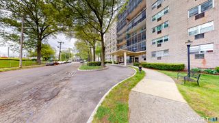 25 Cartright Street 5D, Bridgeport, CT 06604