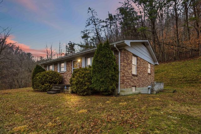 68 Star Gap Road, Stanton, KY 40380