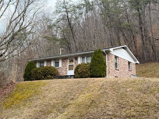 68 Star Gap Road, Stanton, KY 40380