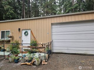 11 N Hamma Hamma Drive W, Hoodsport, WA 98548