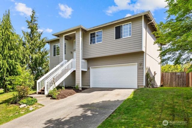 19519 Knoll Drive, Arlington, WA 98223