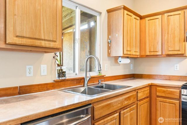 19519 Knoll Drive, Arlington, WA 98223