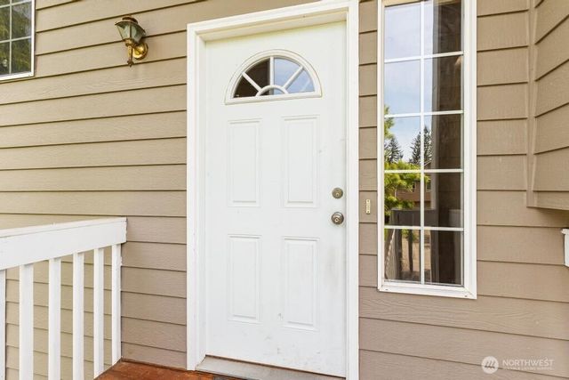 19519 Knoll Drive, Arlington, WA 98223