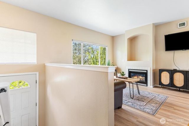 19519 Knoll Drive, Arlington, WA 98223