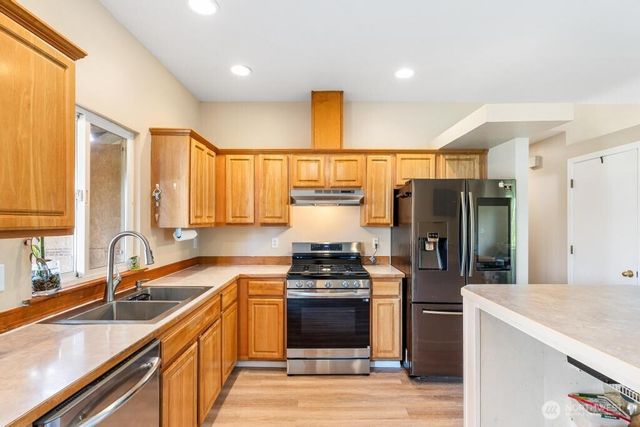 19519 Knoll Drive, Arlington, WA 98223
