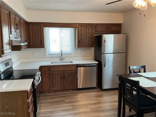 88 N Carpenter Road, Brunswick, OH 44212