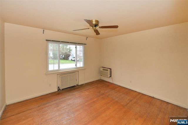 10 Williamson Place, Fair Lawn, NJ 07410