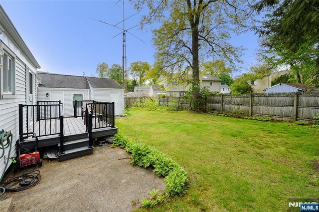 10 Williamson Place, Fair Lawn, NJ 07410