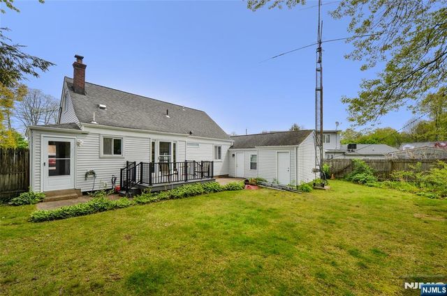 10 Williamson Place, Fair Lawn, NJ 07410