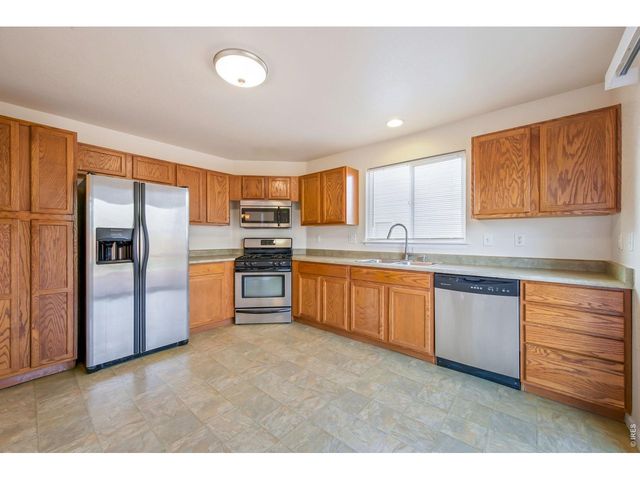 426 Heritage Ln, Johnstown, CO 80534