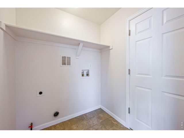 426 Heritage Ln, Johnstown, CO 80534