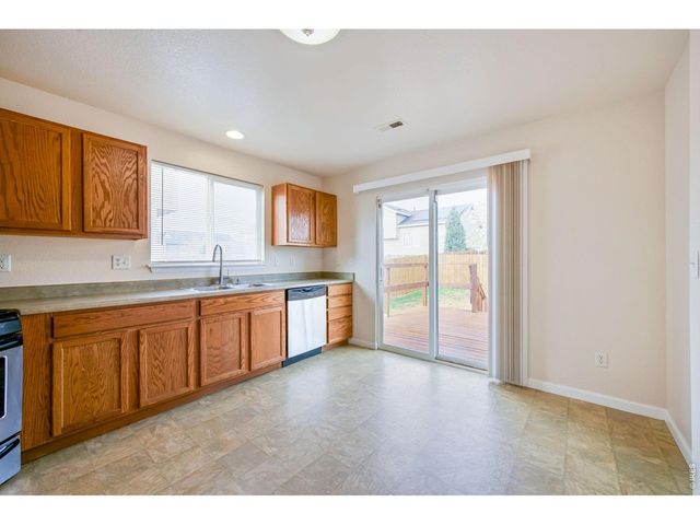 426 Heritage Ln, Johnstown, CO 80534