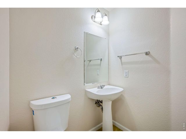 426 Heritage Ln, Johnstown, CO 80534