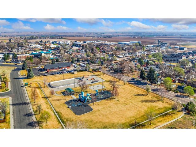 426 Heritage Ln, Johnstown, CO 80534