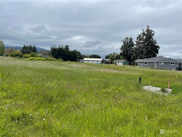 999 Savanana Soleil Way, Sequim, WA 98382