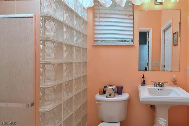 836 Worth AVE S, Lehigh Acres, FL 33974