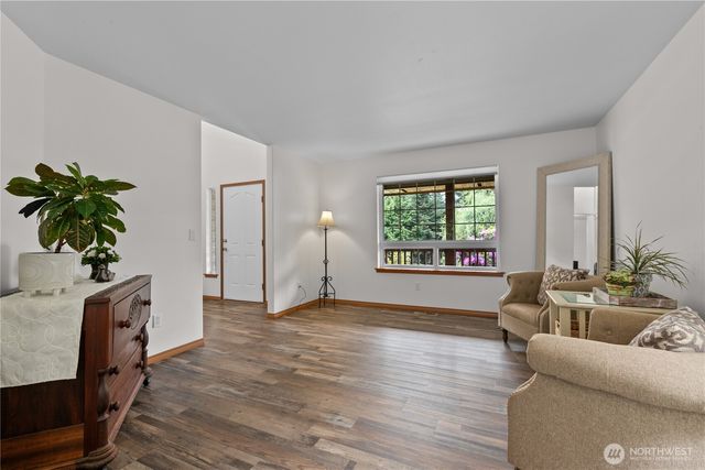 7301 199th Street SE, Snohomish, WA 98296
