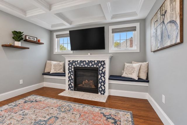 440 Central Ave 2, Milton, MA 02186