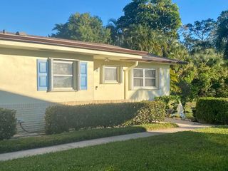 2824 E Crosley Drive E H, West Palm Beach, FL 33415