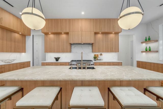 3627 Merrell Road, Dallas, TX 75229