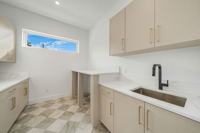 3627 Merrell Road, Dallas, TX 75229