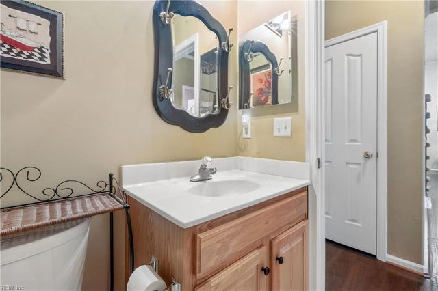 901 Overlook TER, Carrollton, VA 23314