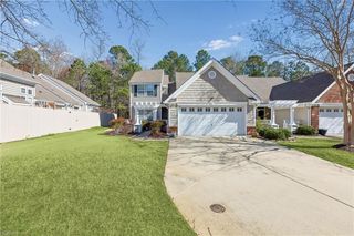 901 Overlook TER, Carrollton, VA 23314