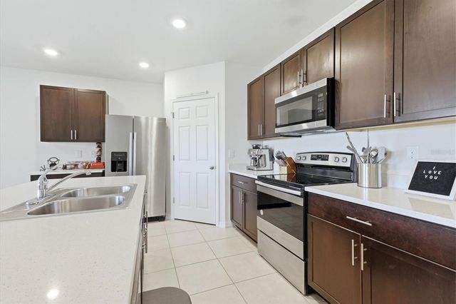 258 RIO DE JANEIRO AVENUE, Punta Gorda, FL 33983