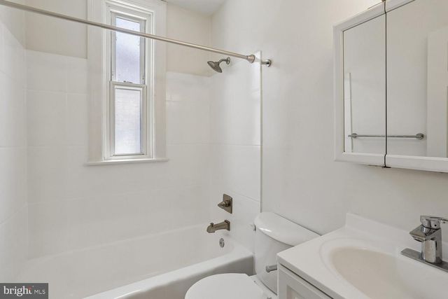 1408 NEWTON ST NW, Washington, DC 20010
