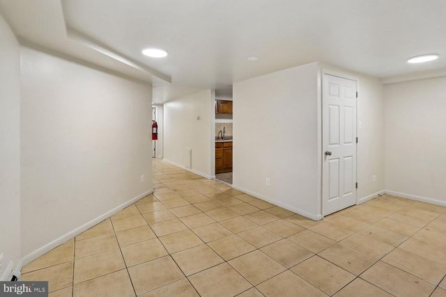 1408 NEWTON ST NW, Washington, DC 20010