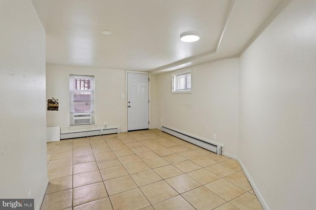 1408 NEWTON ST NW, Washington, DC 20010