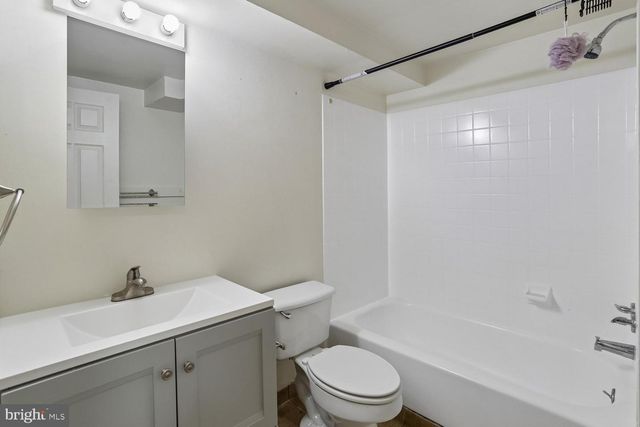1408 NEWTON ST NW, Washington, DC 20010