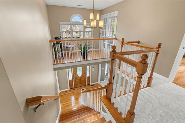 41 Fairway Drive, Woburn, MA 01801