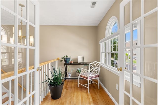 41 Fairway Drive, Woburn, MA 01801