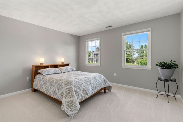 41 Fairway Drive, Woburn, MA 01801