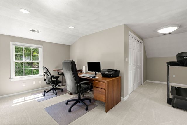 41 Fairway Drive, Woburn, MA 01801